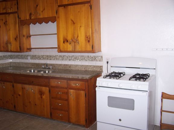 5th image of 1505 Vermont Ave #B