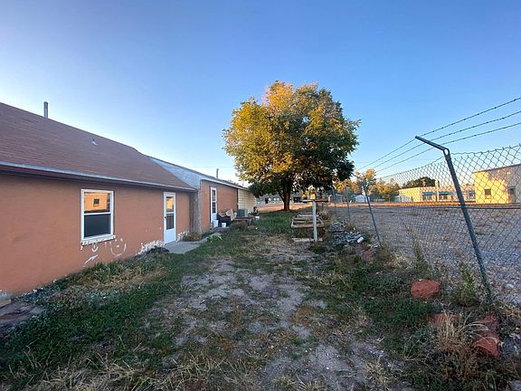 4th image of 821 W Main St #1