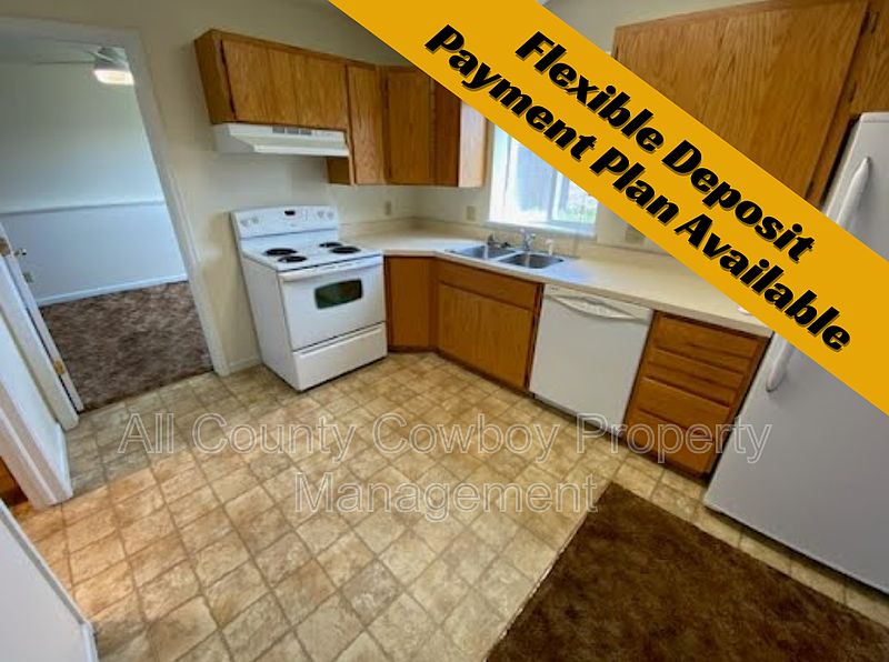 1st image of 509 E Curtis St APT 101