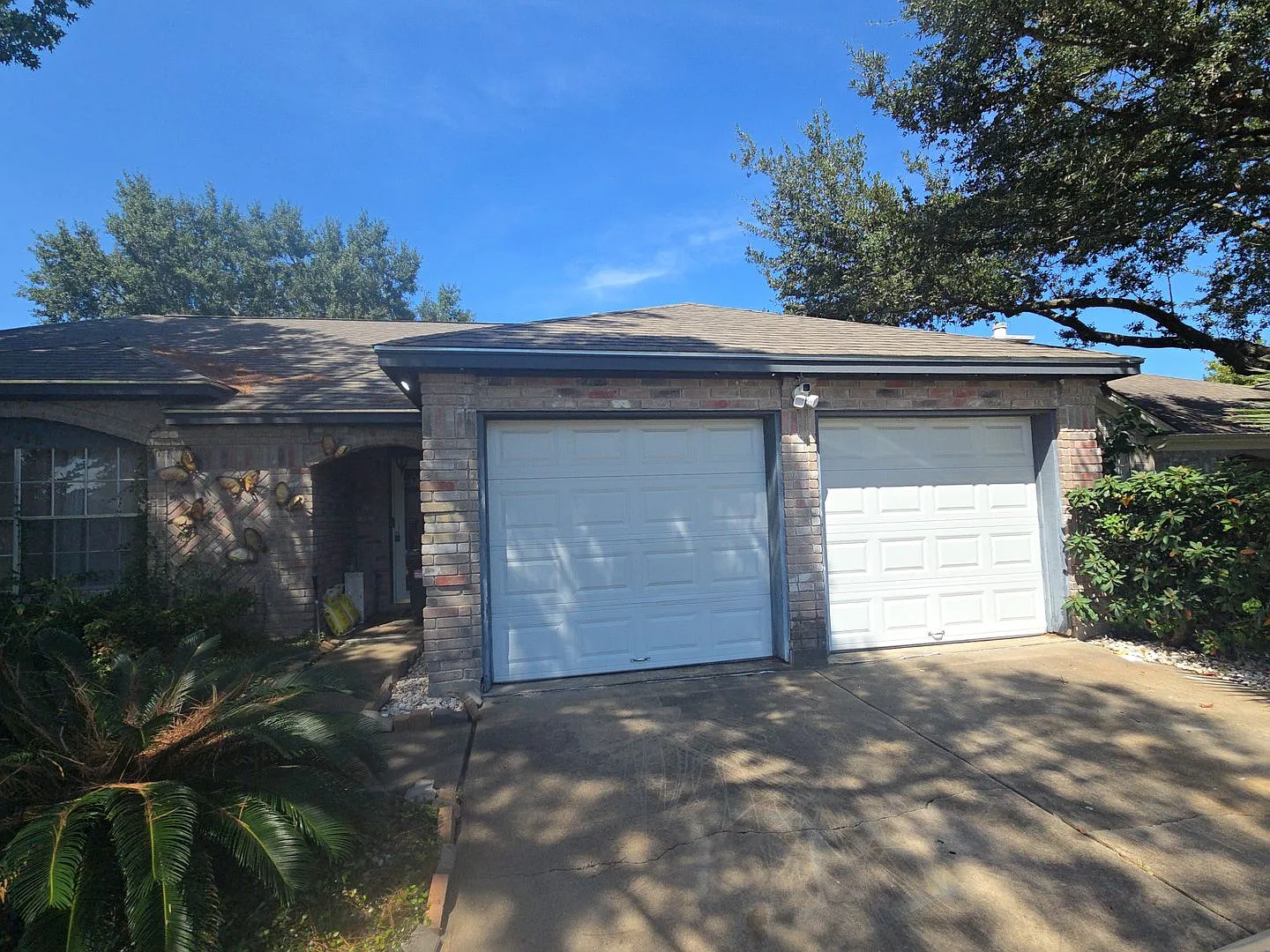 17518 Masonridge Ask about our No Cash Security Deposit Option — Photo 2