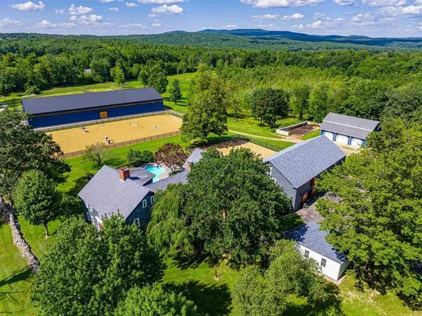 145 South Rd, Deerfield, NH 03037