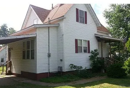 101 S 6th St photo 1