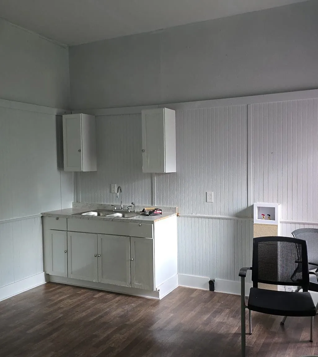 2523 Rowan Street - 1 — Photo 4