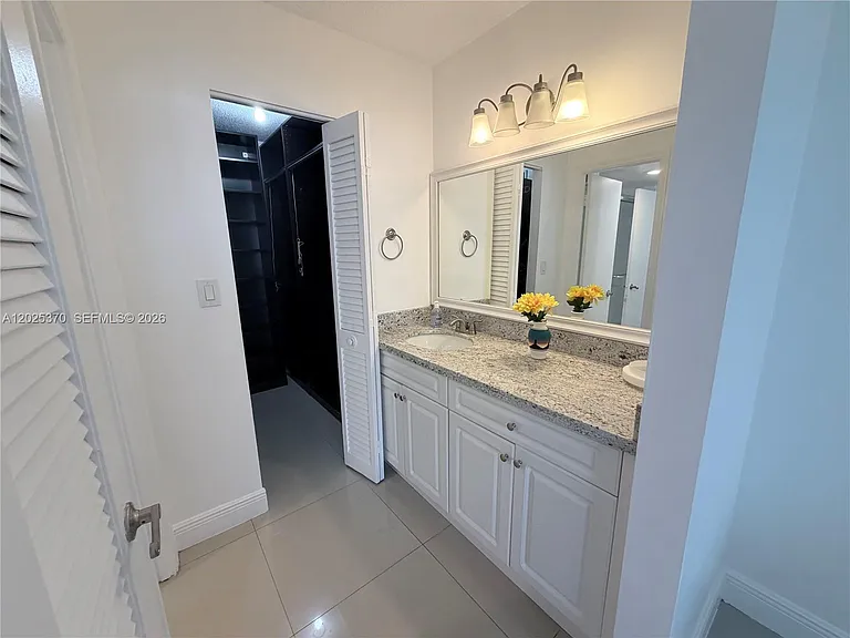 1825 S Ocean Dr #611 — Photo 10