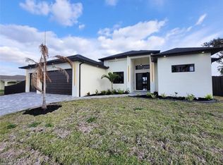 327 NE 9th Ter, Cape Coral, FL 33909