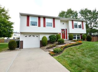 207 Cameron Dr, Cranberry Township, PA 16066