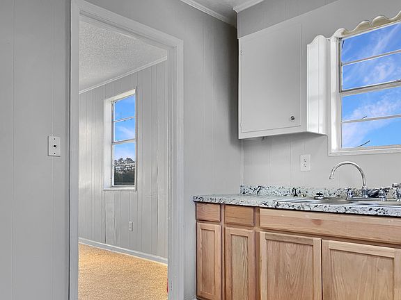 4th image of 191 Ponderosa Rd #3