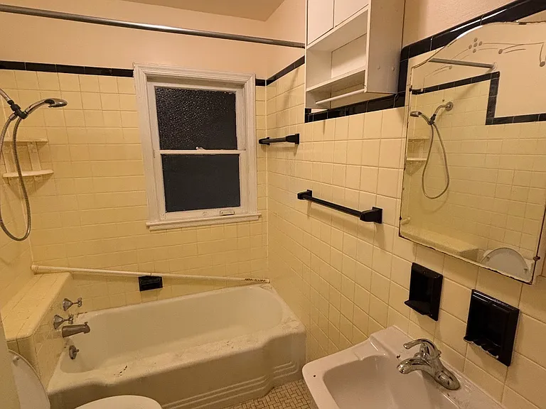 1723 N Cass St #2 — Photo 14