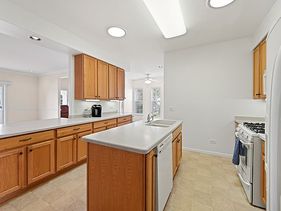 4th image of 2208 Morgan Ct