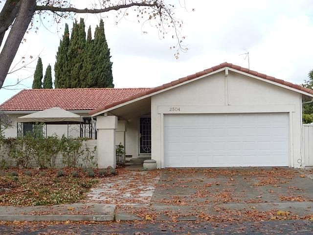 1st image of 2504 Begonia St