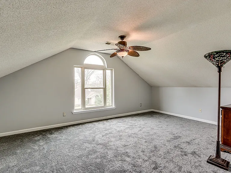 2220 Jo Ann Dr — Photo 20