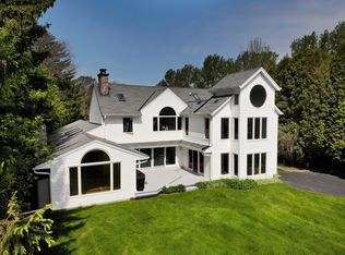 12250 N Lake Shore Dr, Mequon, WI 53092