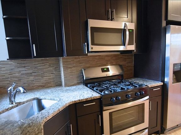 3rd image of 907 S 13th St #1A