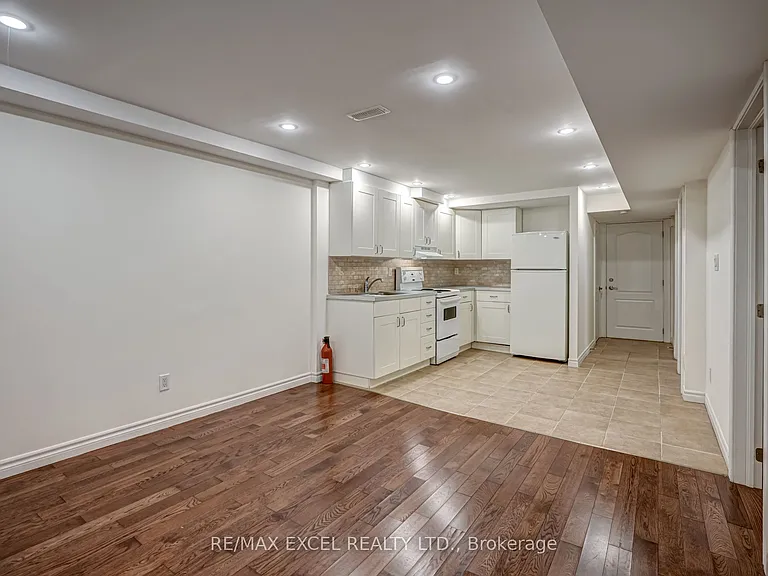 45 Millbank Ct #BASEMENT — Photo 11