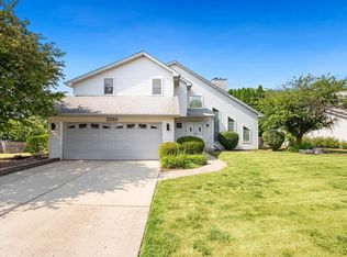 2250 Lakeside Dr, Aurora, IL 60504