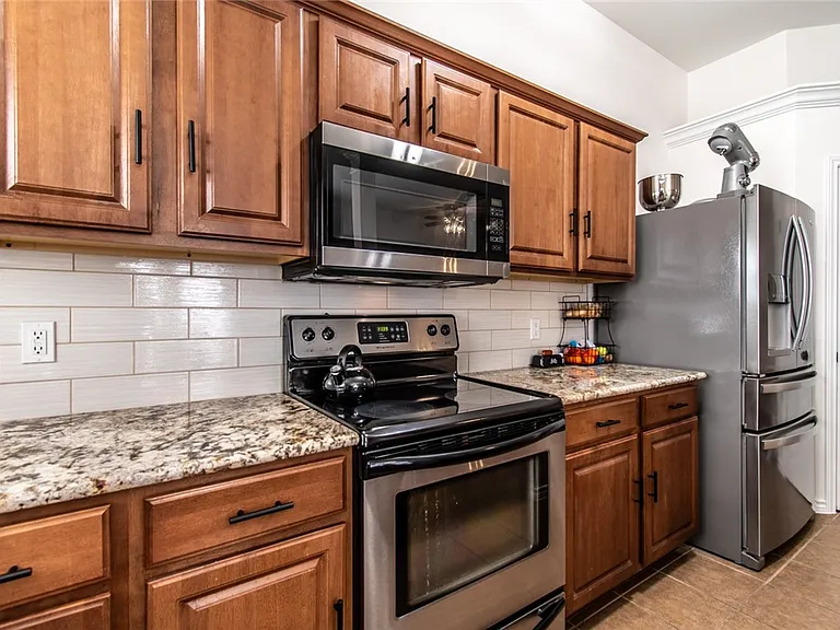 3810 Los Arroyos Dr — Photo 28