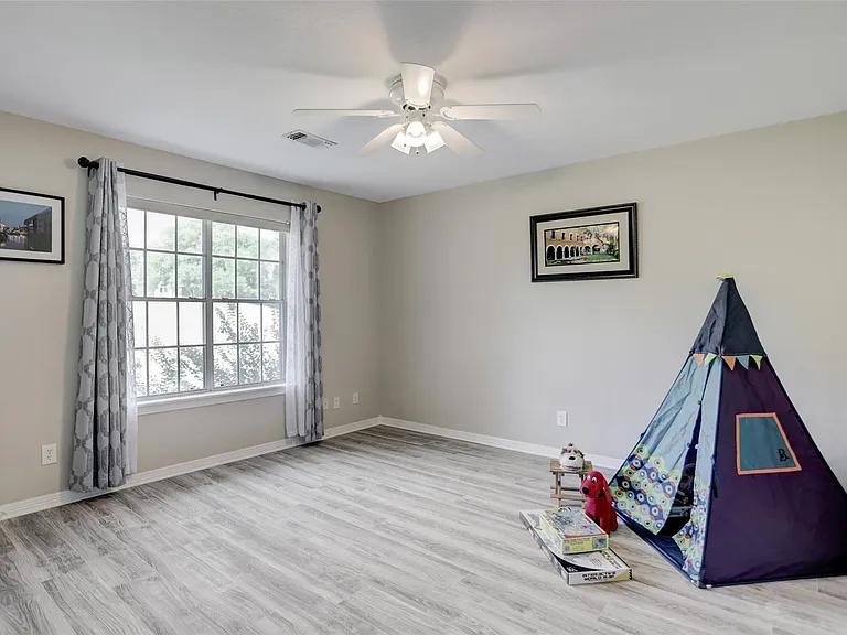 112 Harbour Town Dr — Photo 28