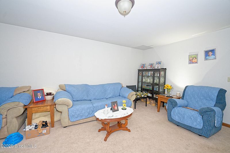 5th image of 7 Bohl Avenue