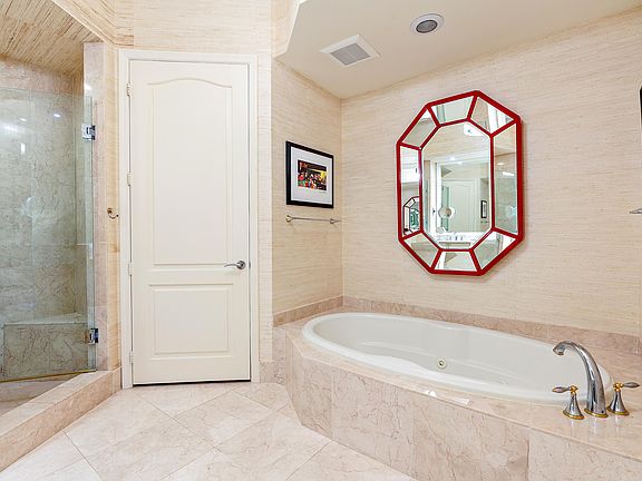 3rd image of 201 S Narcissus Avenue #1203