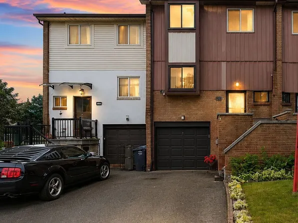 68 Baronwood Ct #68, Brampton, ON L6V 3H7