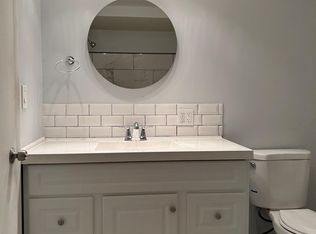 95 Victor St APT 1, Woonsocket, RI 02895