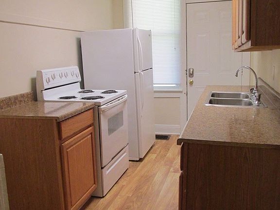 3rd image of 352 E 18th Ave #3025013