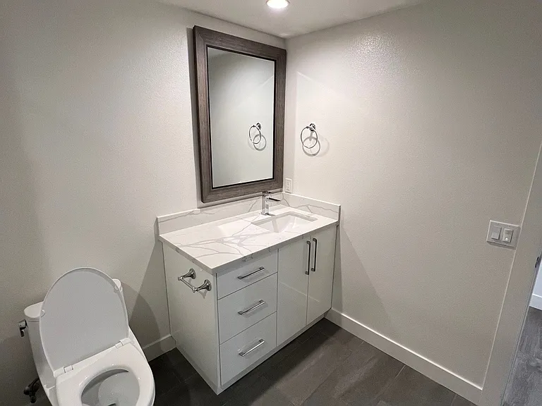 Glenoaks Residences — Photo 15