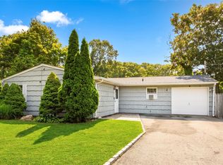 2 Pinetop Drive, Shirley, NY 11967