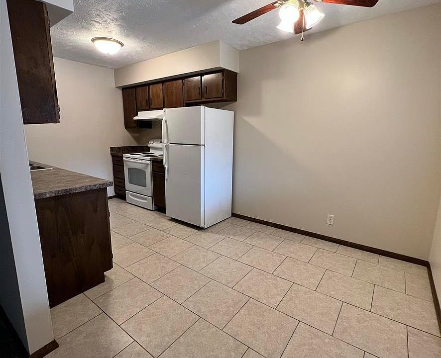 1st image of 1823 Knox St #3