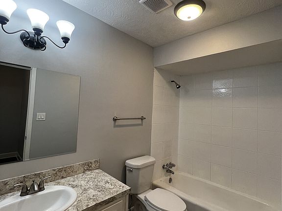 5th image of 5609 Leeland St