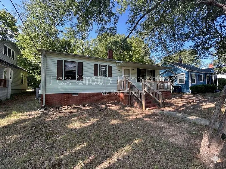 526 Hickory Ave — Photo 1