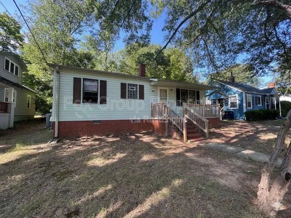 526 Hickory Ave, Statesville, NC 28677