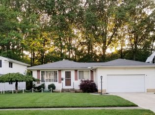 7012 Edgecliff Dr, Parma, OH