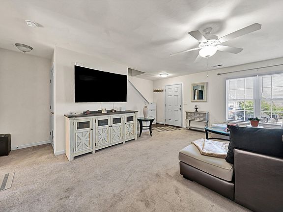 5th image of 6802 Village Green Dr