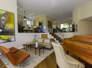 2537 Carriagedale Row, La Jolla, CA 92037