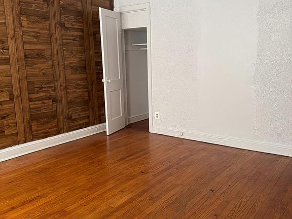 4th image of 1508 Neal St NE