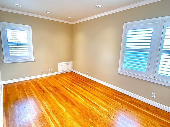 3rd image of 3616 22nd St