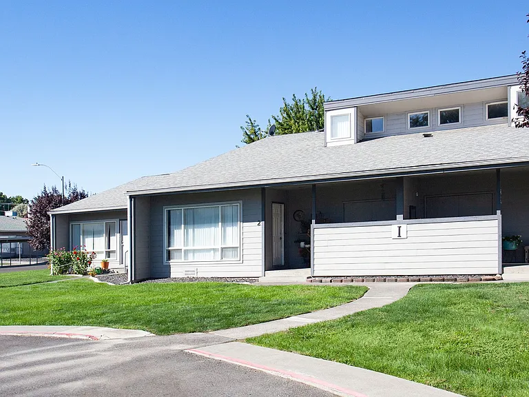 Aspen Hills Apartments — Photo 17