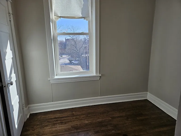 827 W 33rd Pl #1RB — Photo 12