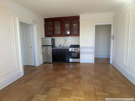 Rented by Sovereign Associates | media 9