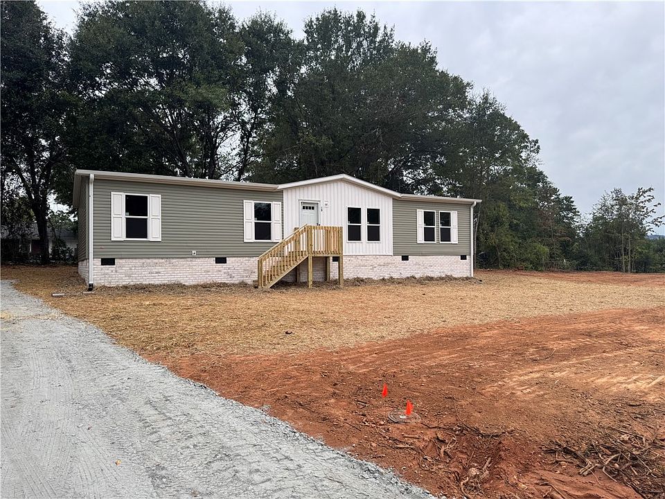 1st image of 10 Lakeside Dr