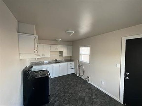 5th image of 2217 SW 25th St