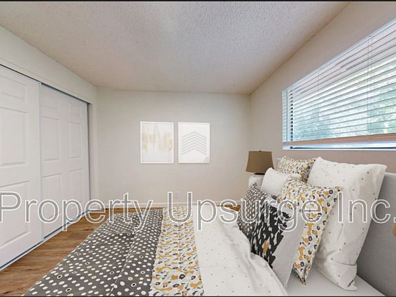 3rd image of 425 Nelson Ave APT 2