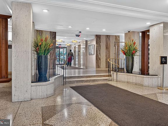 2nd image of 1111 University Blvd W APT 714-A