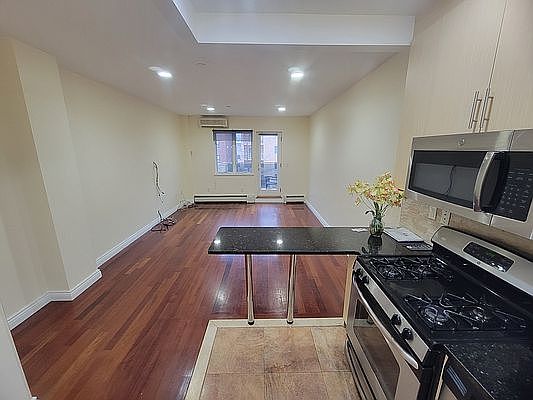 1st image of 2428 Ocean Ave #6