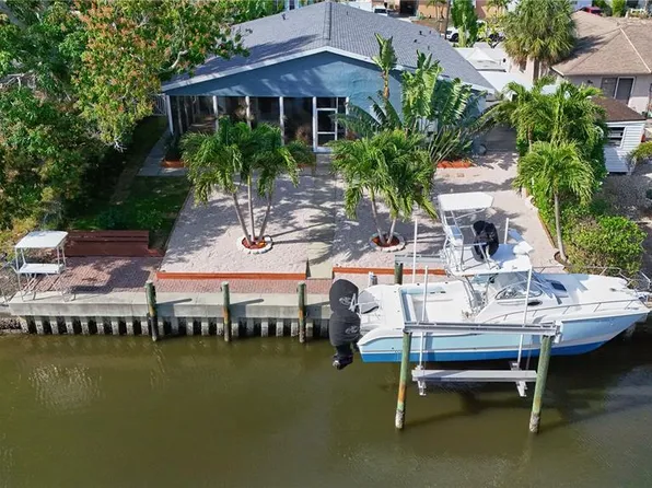 6811 Georgia Ave, Bradenton, FL 34207