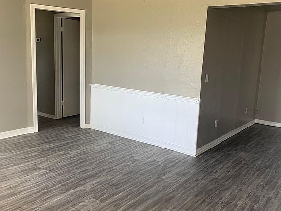 2nd image of 1505 Shalimar Dr