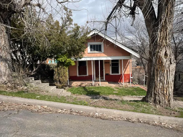 619 N 8th St, Klamath Falls, OR 97601