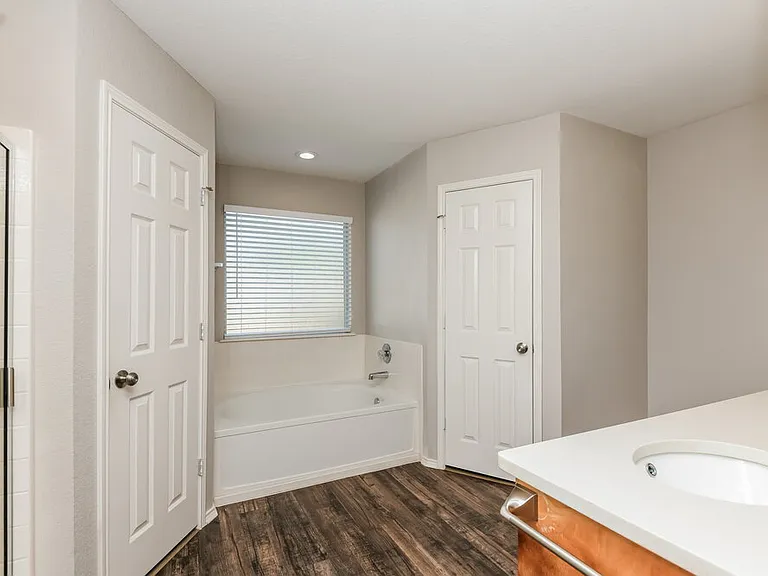 1007 Winepress Rd — Photo 11