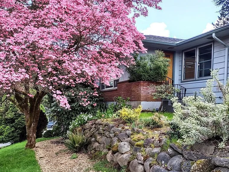 4434 SW Valona Way — Photo 2